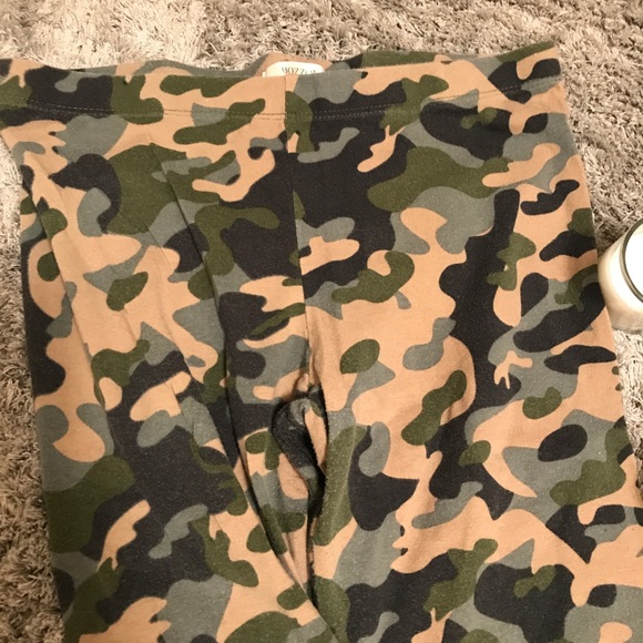 Camo Leggings - Donating to @markwelch - Picture 3 of 3